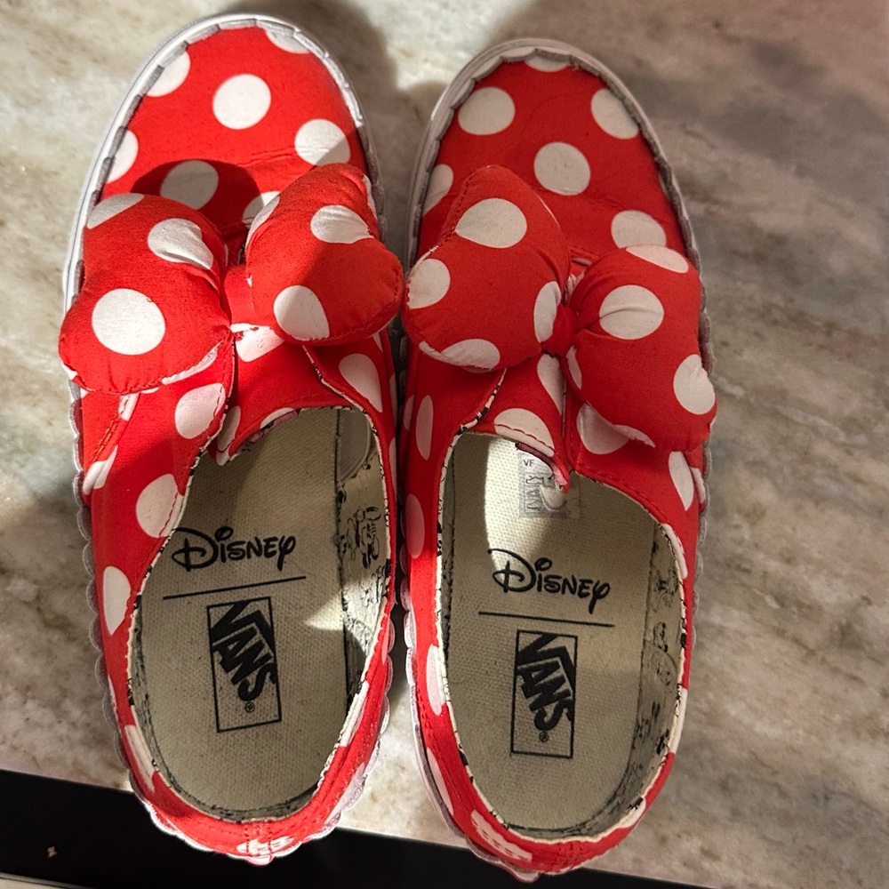Vans Disney Minnie Mouse Shoe